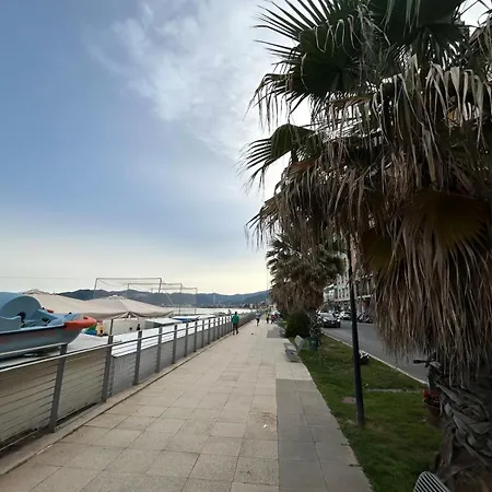 Casa Alba La Casa Delle Coccole Al Mare * Savone